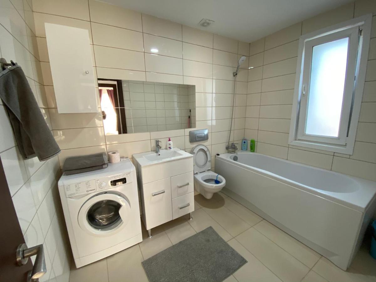 Stefanestii de Jos Green Deluxe Apartment Cosmopolis מראה חיצוני תמונה