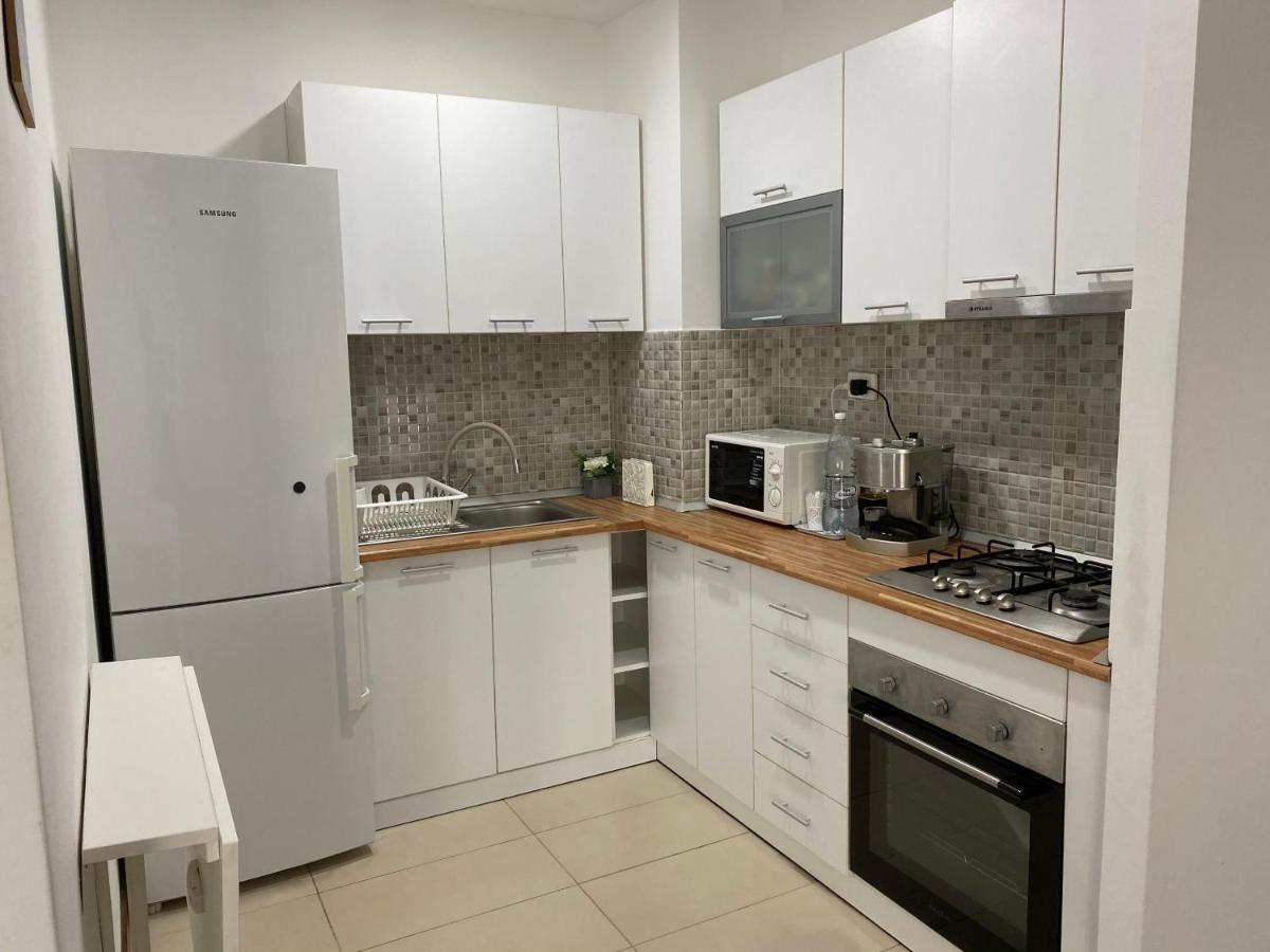 Stefanestii de Jos Green Deluxe Apartment Cosmopolis מראה חיצוני תמונה