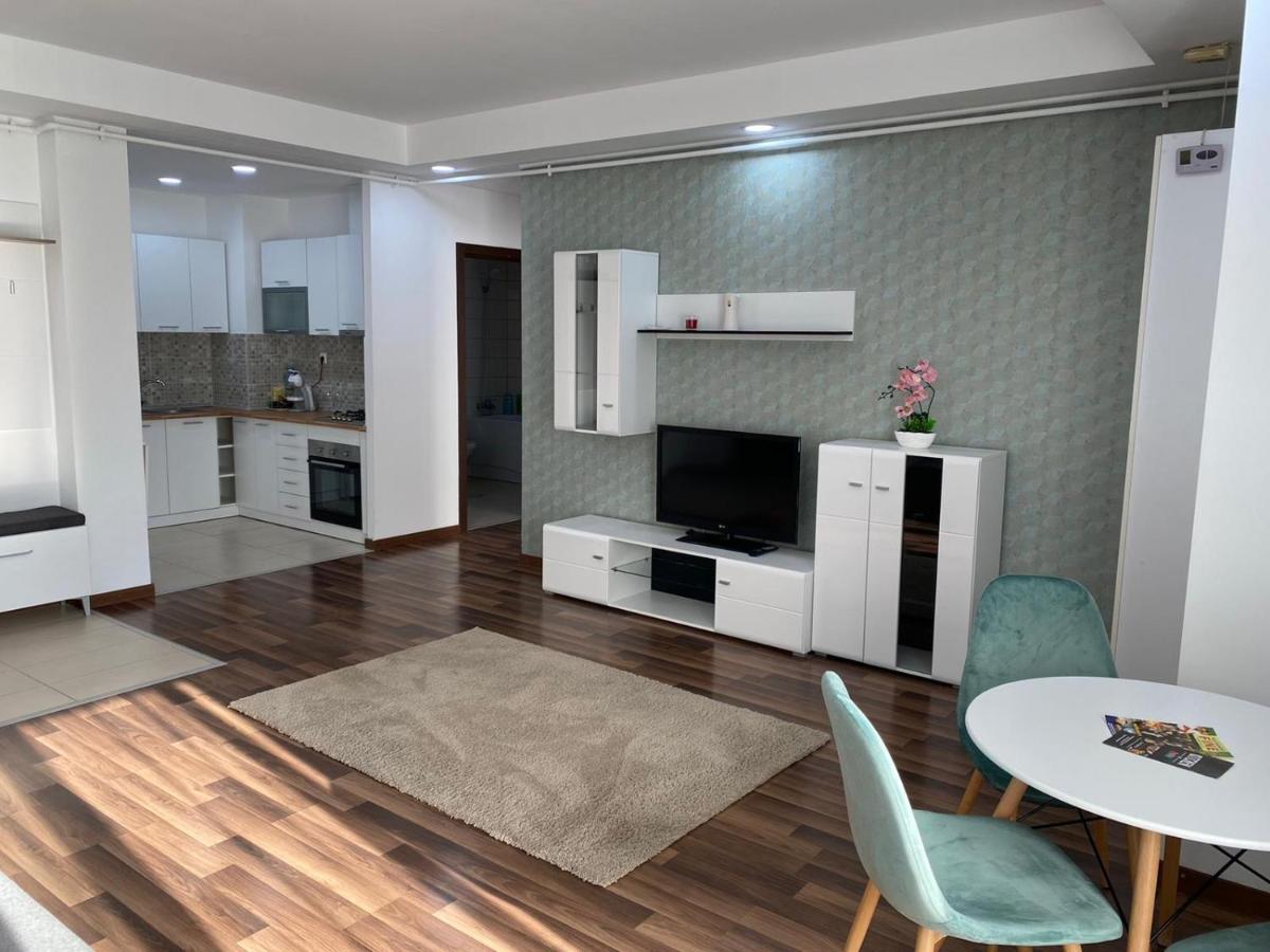 Stefanestii de Jos Green Deluxe Apartment Cosmopolis מראה חיצוני תמונה